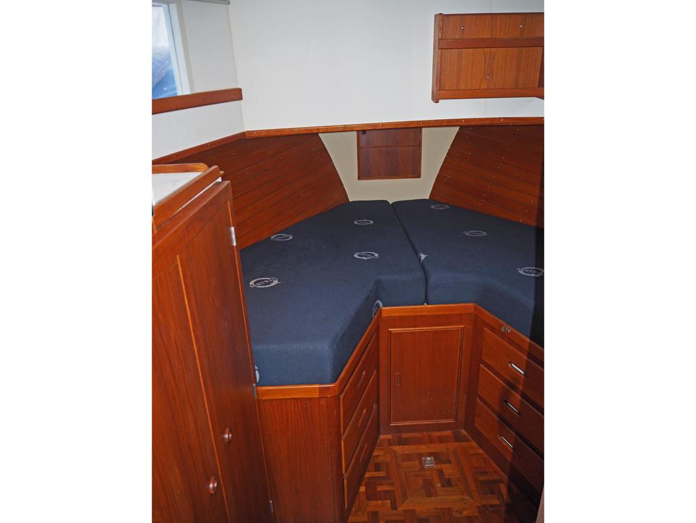 Cabin en avant, H&eacute;bergements